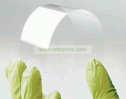 將Willow Glass彎曲。