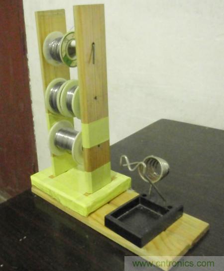 成本幾乎為零，三層錫絲架DIY