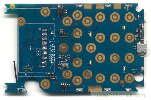 拆解探秘：售價(jià)75元的手機(jī)為什么還能盈利？
