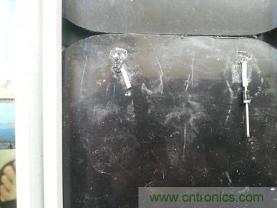 手工打造太陽能充電照明系統(tǒng):點(diǎn)亮LED給手機(jī)充電