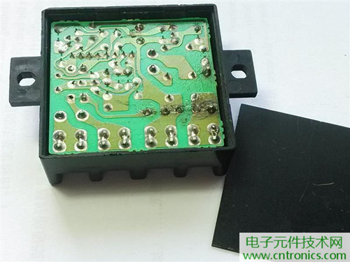 漏電保護(hù)器拆解：結(jié)構(gòu)有差異，做工不錯(cuò)