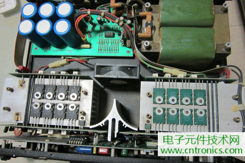 用料很給力！專(zhuān)業(yè)后級(jí)功放美國(guó)高峰FA1201拆解