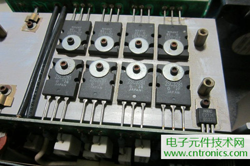 用料很給力！專(zhuān)業(yè)后級(jí)功放美國(guó)高峰FA1201拆解