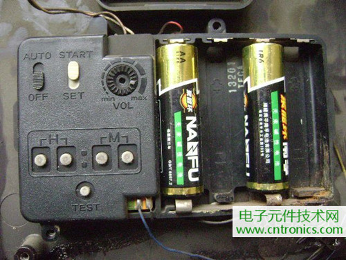 拆個老古董，日本精工石英電子掛鐘拆解