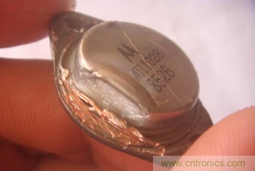 暴力拆解對(duì)比:進(jìn)口金封三極管VS國(guó)產(chǎn)金封三極管