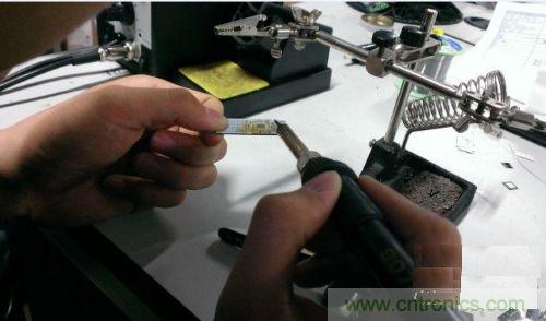 制作U盤全過程，由PCB做起