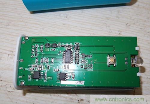 國產(chǎn)移動(dòng)電源拆解:便宜也有好貨