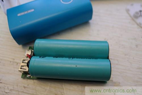 國產(chǎn)移動(dòng)電源拆解:便宜也有好貨