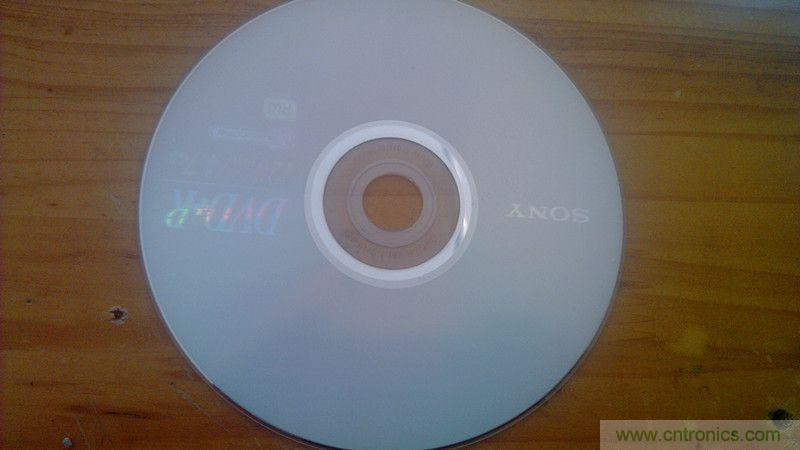 牛人力作！PCB版藍(lán)牙智能小車(chē)DIY