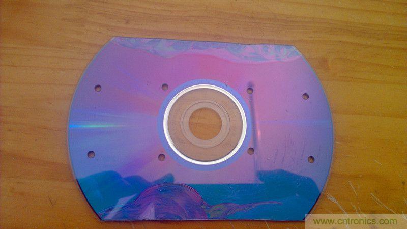 牛人力作！PCB版藍(lán)牙智能小車(chē)DIY