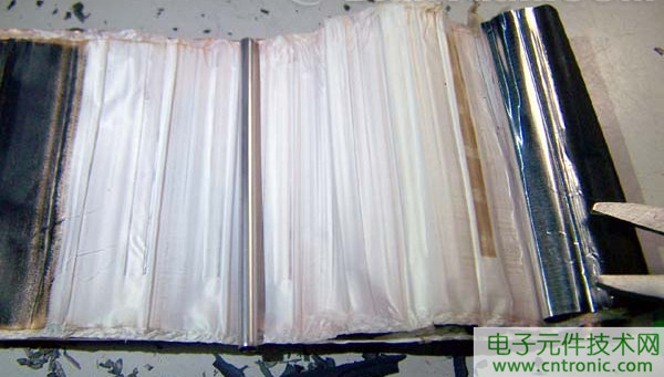 筆記本電池拆解，探秘電池內(nèi)部結(jié)構(gòu)