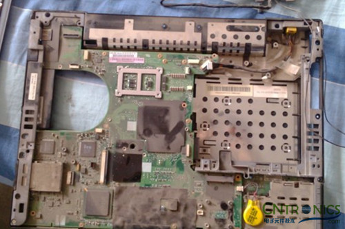 創(chuàng)意DIY：將筆記本大卸八塊做成臺式機！