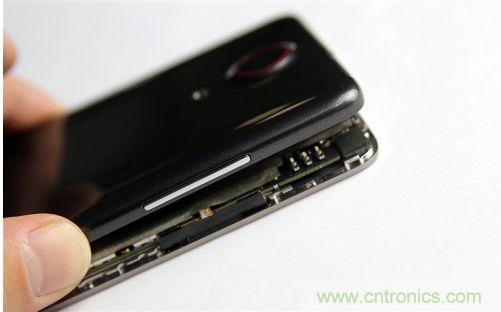 棋逢對手，詳拆努比亞Z5S如何力拼小米3 ？