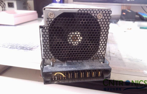 網(wǎng)友下雪天拆解DELL 12V 57.3A的開關(guān)電源自?shī)首詷? width=