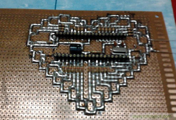 三八節(jié)將至！DIY心形LED流水燈！你們懂的~