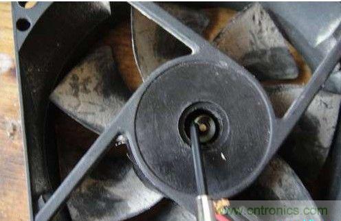 創(chuàng)意DIY！迷你風(fēng)力發(fā)電機(jī)！