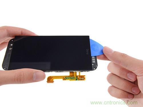 牛人強拆！新HTC One(M8)真機精密做工難修理