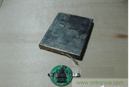 DIY頭戴式藍(lán)牙耳機(jī)，