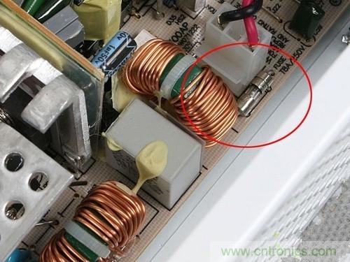 逆變電源設(shè)計(jì)中，保險(xiǎn)絲扮演什么角色？