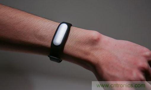 小米手環(huán)光感版體驗(yàn)：便宜實(shí)惠，功能尚可