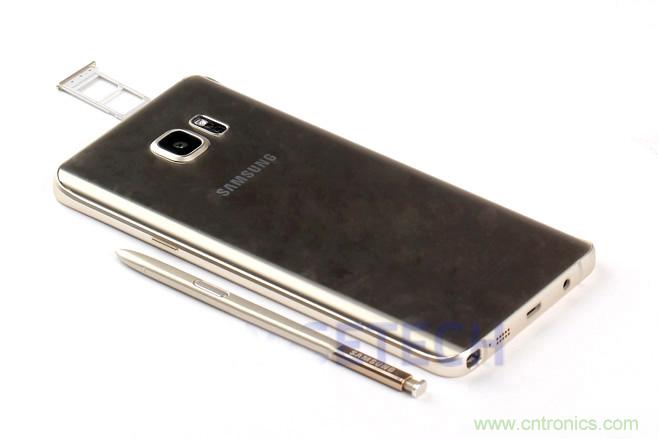 Galaxy Note5拆解，與S系列差距日漸模糊