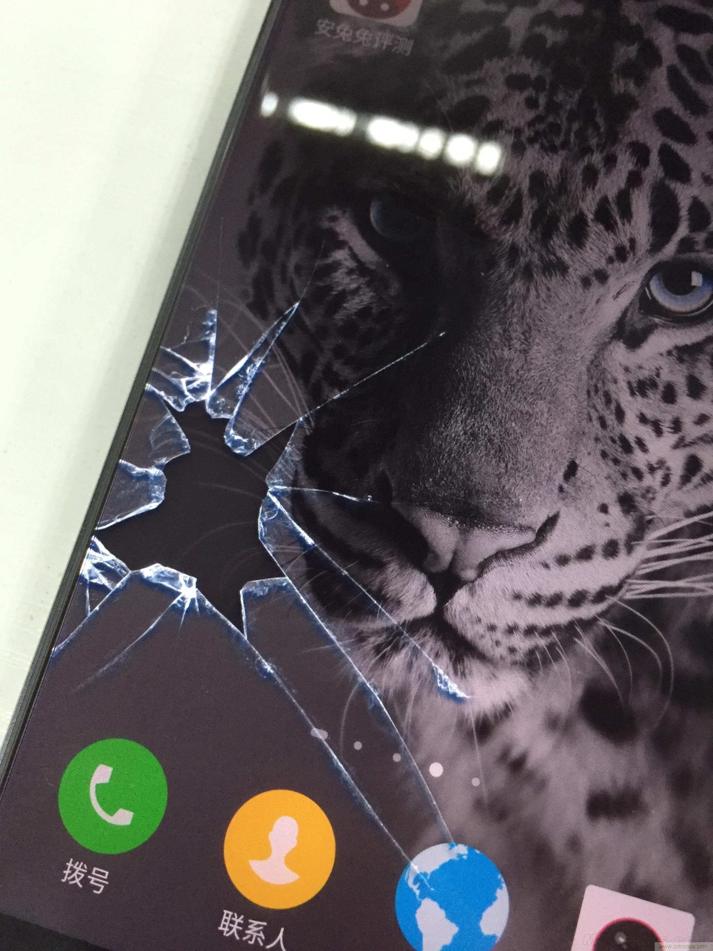 無邊框的 nubia Z9 ，一款既有驚喜，又有驚艷的智能手機(jī)