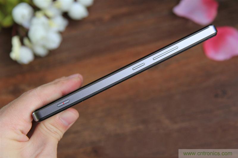 無邊框的 nubia Z9 ，一款既有驚喜，又有驚艷的智能手機(jī)