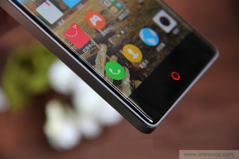 無邊框的 nubia Z9 ，一款既有驚喜，又有驚艷的智能手機(jī)