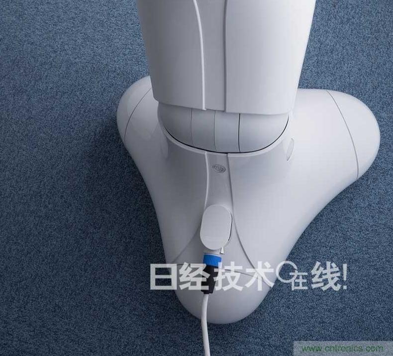 拆解筆記本不過癮，那就來拆拆日本情感機器人吧！