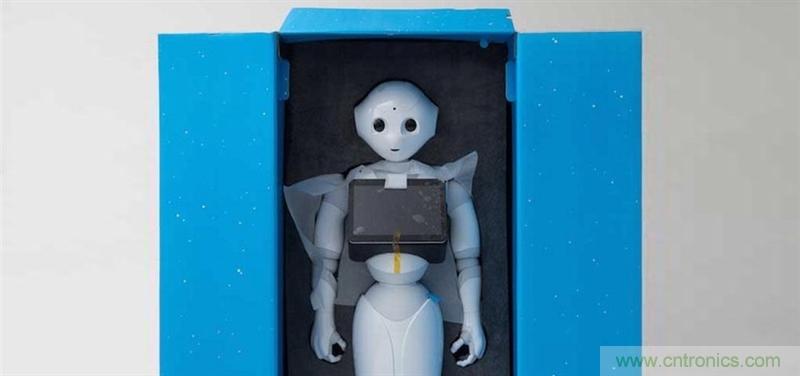 拆解筆記本不過癮，那就來拆拆日本情感機器人吧！