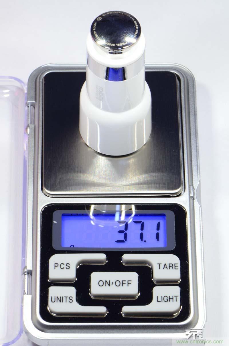 小米車(chē)載充電器拆解評(píng)測(cè)：49元能讓這枚&ldquo;子彈&rdquo;飛多遠(yuǎn)？