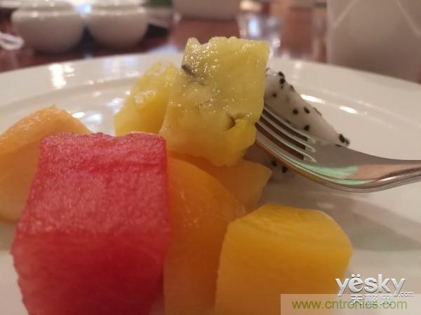 新旗艦Mate 8全評(píng)測(cè)：橫空出世！能否延續(xù)一機(jī)難求？