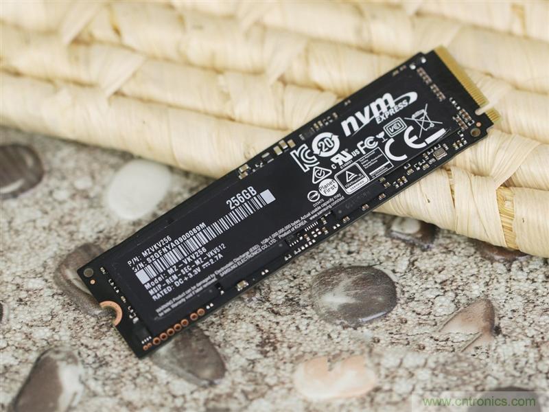 真的性能過剩？揭秘 CPU 對 SSD 的影響