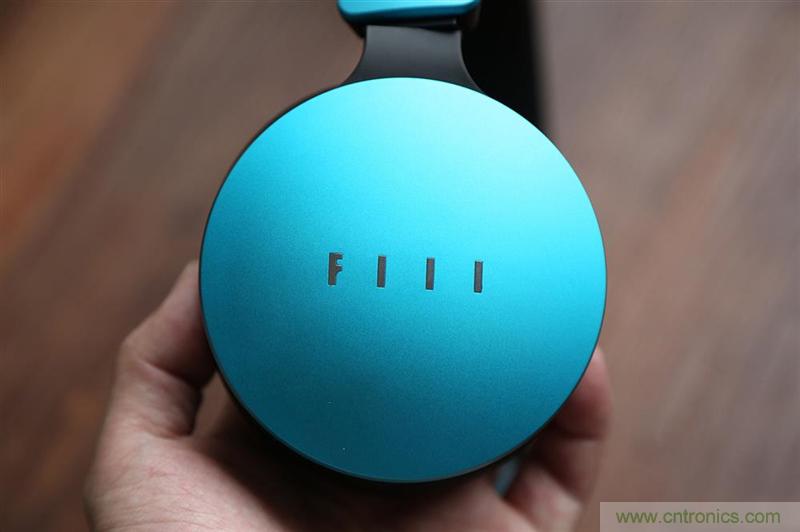 頭條哥的夢想之作！FIIL耳機能讓汪峰上頭條否？