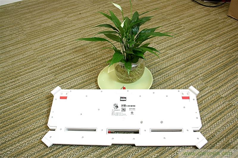 曾經(jīng)的網(wǎng)吧統(tǒng)治者&mdash;雙飛燕血手幽靈機(jī)械鍵盤(pán)，真世界最快？