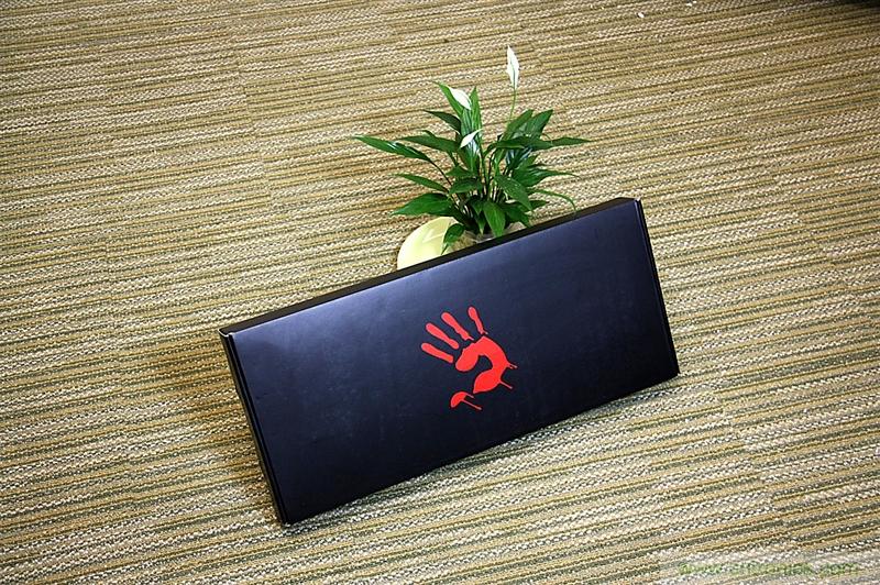 曾經(jīng)的網(wǎng)吧統(tǒng)治者&mdash;雙飛燕血手幽靈機(jī)械鍵盤(pán)，真世界最快？