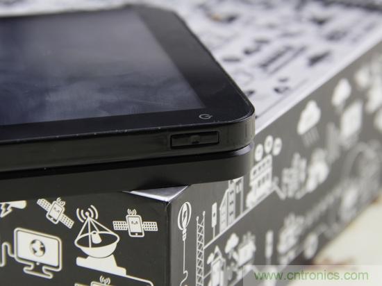 出差必備神器！可充電的移動(dòng)無線路由手由寶體驗(yàn)測評