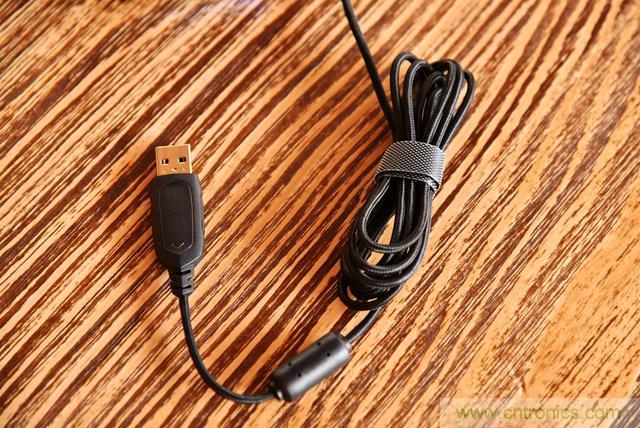 左手寫愛，右手寫他&mdash;&mdash;從此鍵盤鼠標(biāo)不分家！