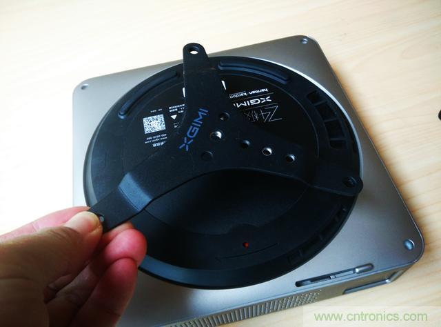 無屏電視時代已然來臨，客廳你做好準(zhǔn)備了嗎？