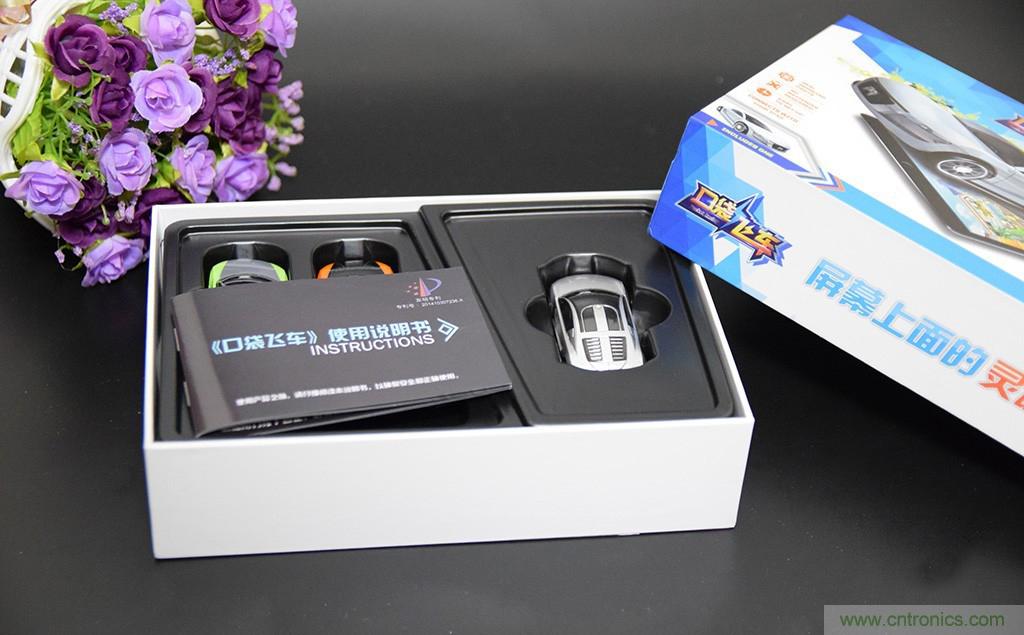 虛擬與現(xiàn)實(shí)相結(jié)合的飛車游戲，讓你體驗(yàn)速度與激情的碰撞！