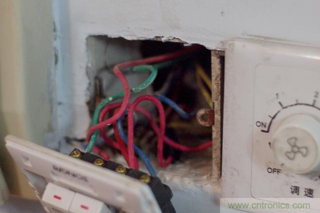 星球大戰(zhàn)原力釋放，無線控制易如反掌