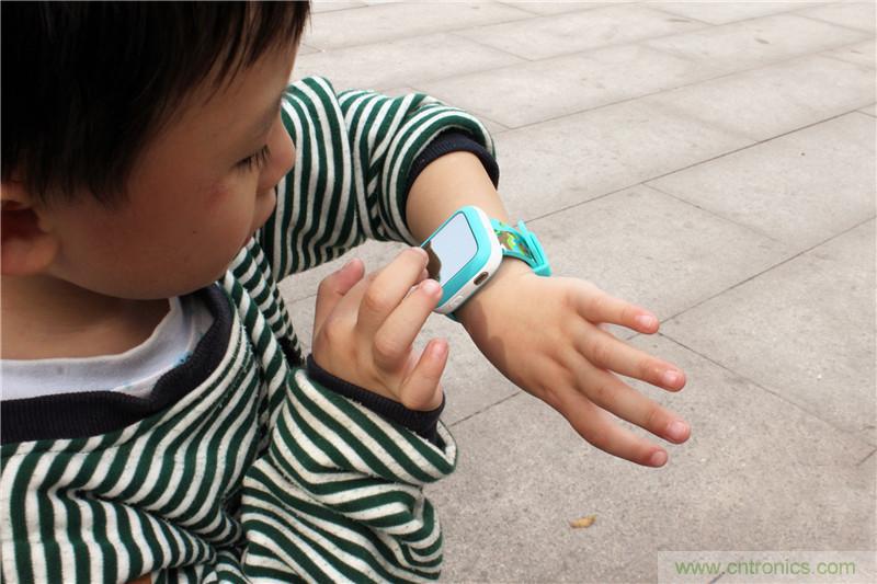 別讓《失孤》重演，360兒童手表幫你定住家中小頑童！