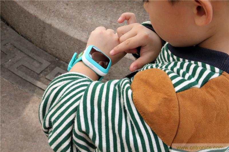 別讓《失孤》重演，360兒童手表幫你定住家中小頑童！