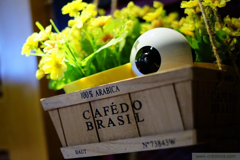 造型神似BB8，讓照片翻滾起來(lái)&mdash;&mdash;暴風(fēng)魔眼