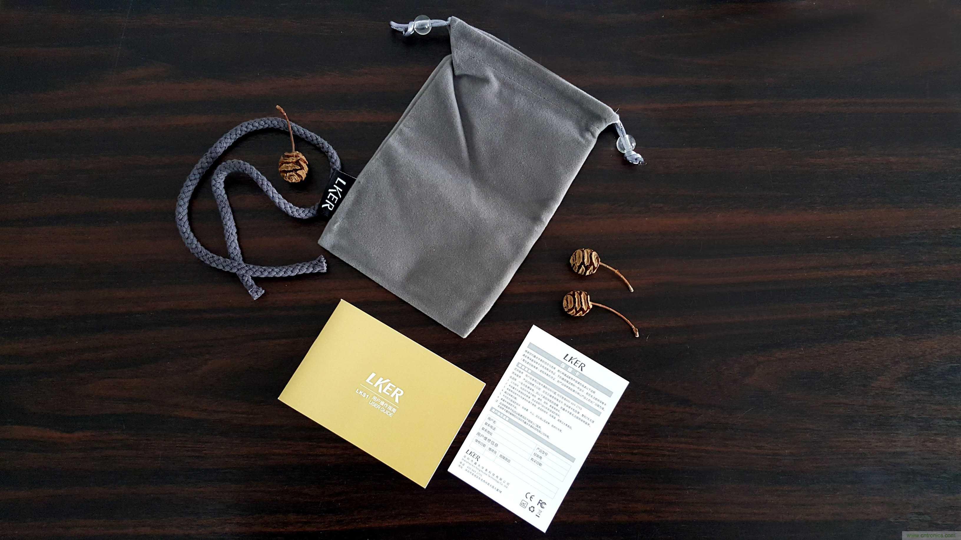 搞怪&ldquo;美人魚&rdquo;盡享靈克藍(lán)牙音箱的天籟之音！