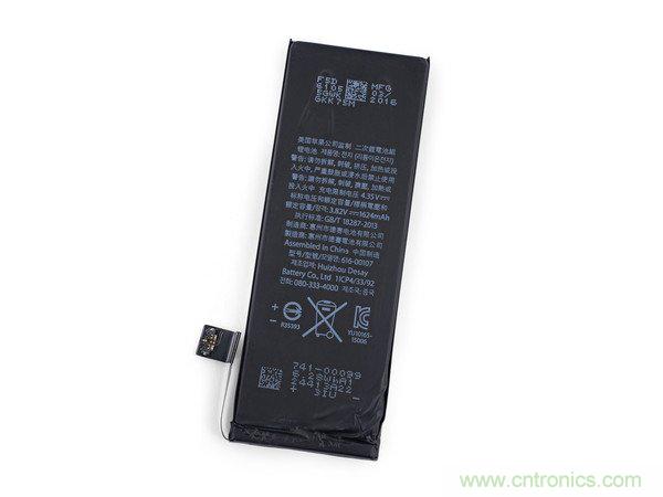 有什么地方?jīng)]有變？iPhone SE真機(jī)拆解