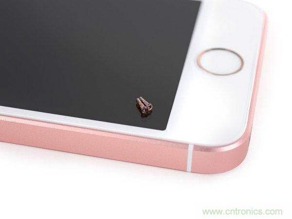 有什么地方?jīng)]有變？iPhone SE真機(jī)拆解