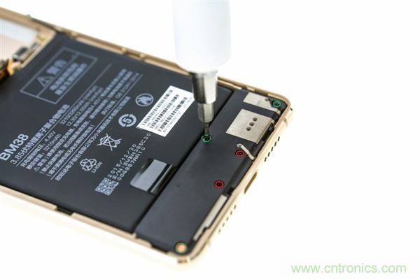 小米手機4S超詳細拆解:內(nèi)外硬件大升級