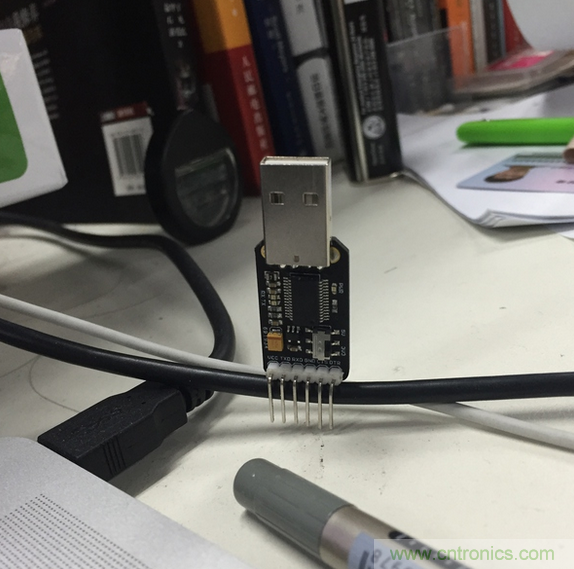 瘋狂技術(shù)男DIY了一個輝光時鐘