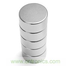 藝術(shù)源于生活，用生活中的物件也能制作磁流體